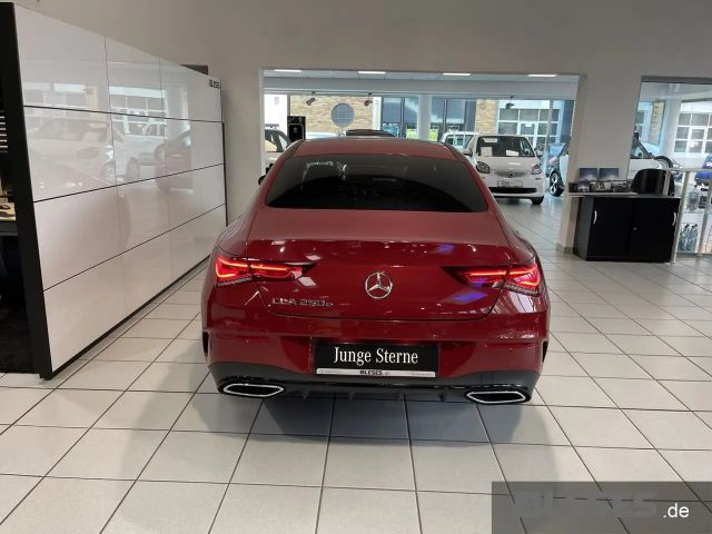 Mercedes-Benz CLA 250