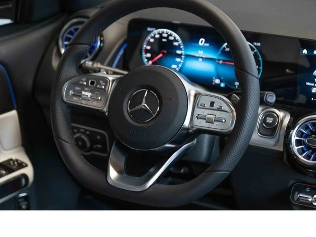 Mercedes-Benz EQB 300