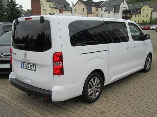 Peugeot Traveller