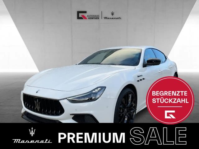 Maserati Ghibli 2023 Benzine