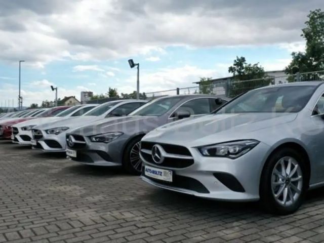 Mercedes-Benz CLA 200