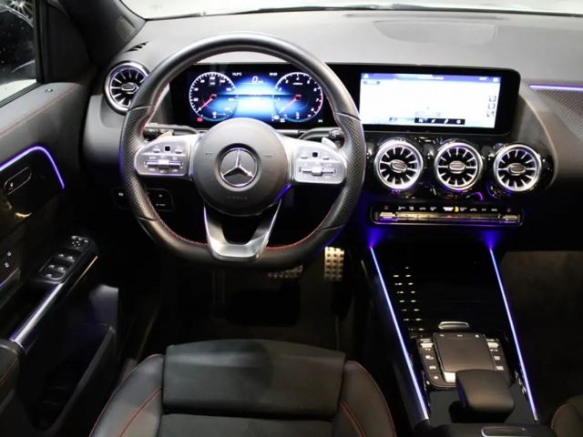 Mercedes-Benz GLA 180