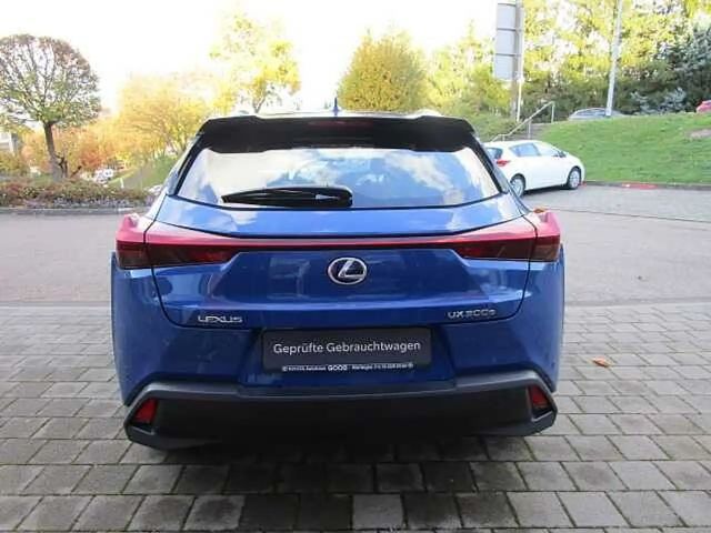 Lexus UX 300e