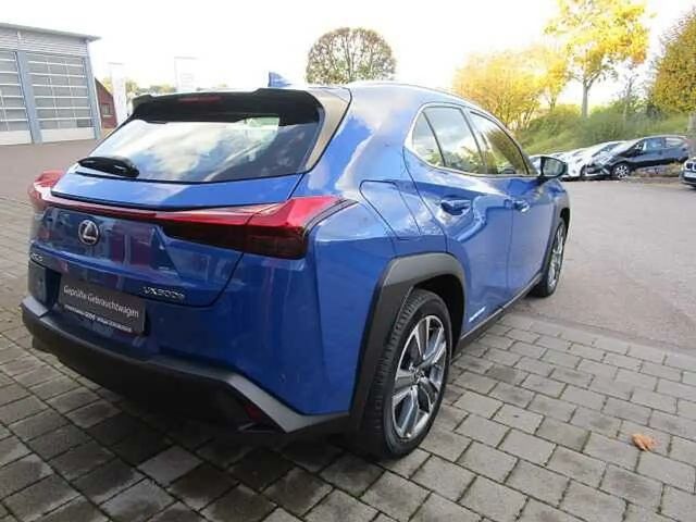 Lexus UX 300e