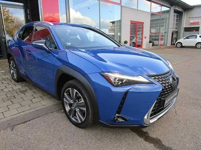 Lexus UX 300e