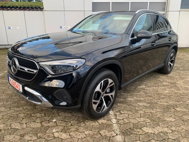 Mercedes-Benz GLC 300 2023 Hybride / Benzine