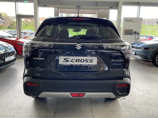 Suzuki S-Cross