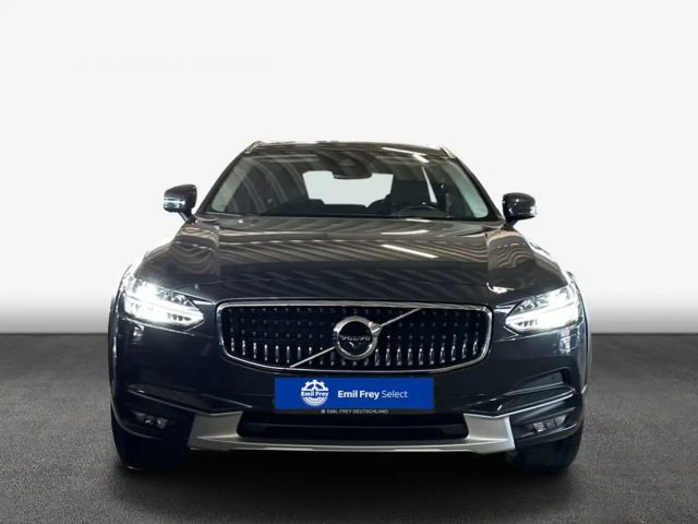 Volvo V90 Cross Country