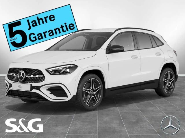 Mercedes-Benz GLA 180 2024 Benzine