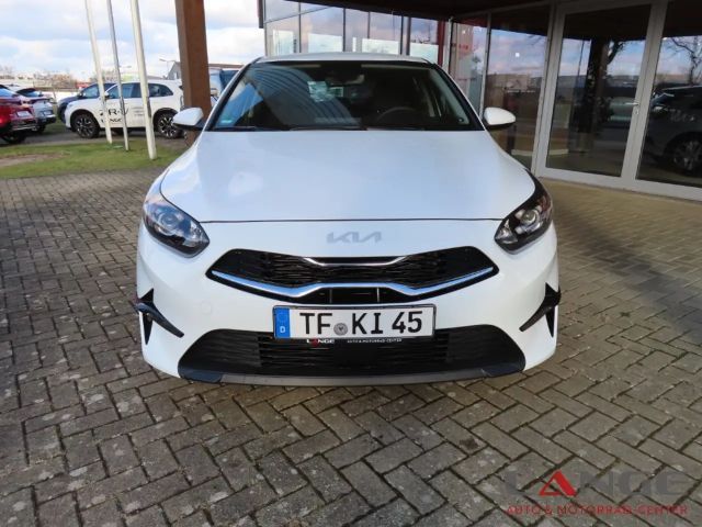 Kia Ceed / cee'd