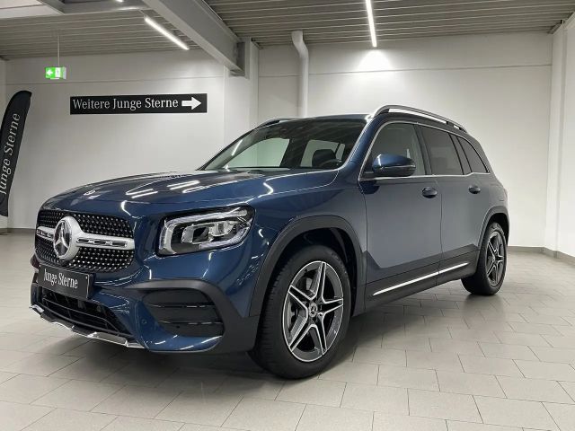 Mercedes-Benz GLB 220