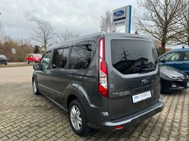 Ford Grand Tourneo