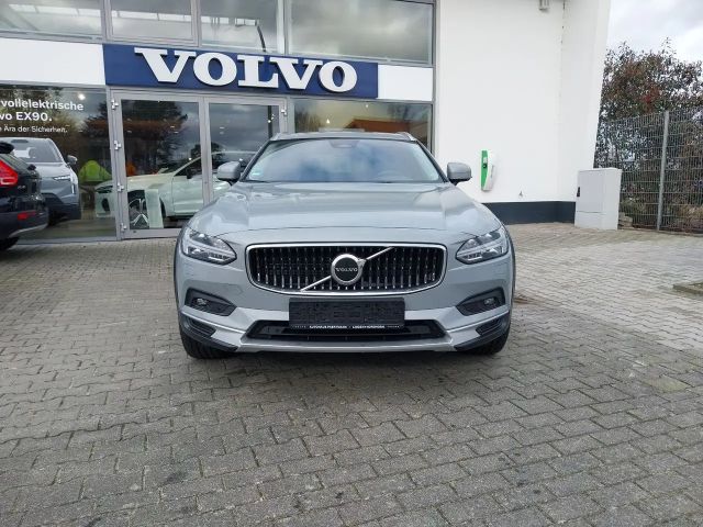 Volvo V90 Cross Country