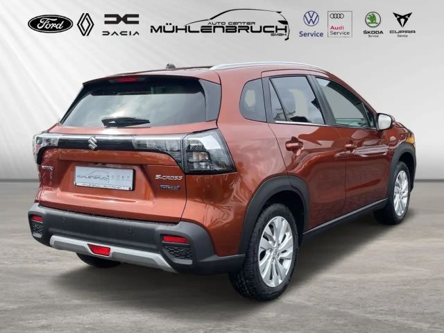 Suzuki S-Cross