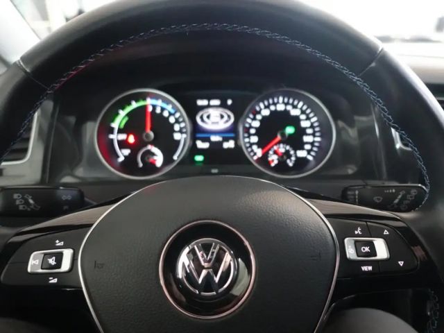 Volkswagen e-Golf