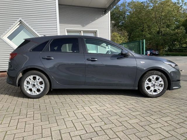 Kia Ceed / cee'd