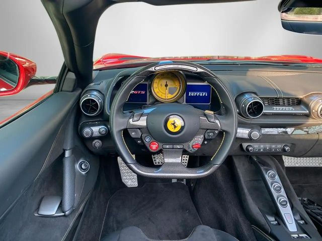 Ferrari 812