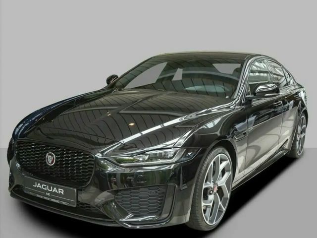 Jaguar XE 2024 Benzine