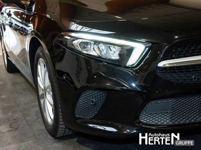 Mercedes-Benz A 220