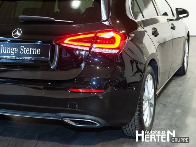 Mercedes-Benz A 220