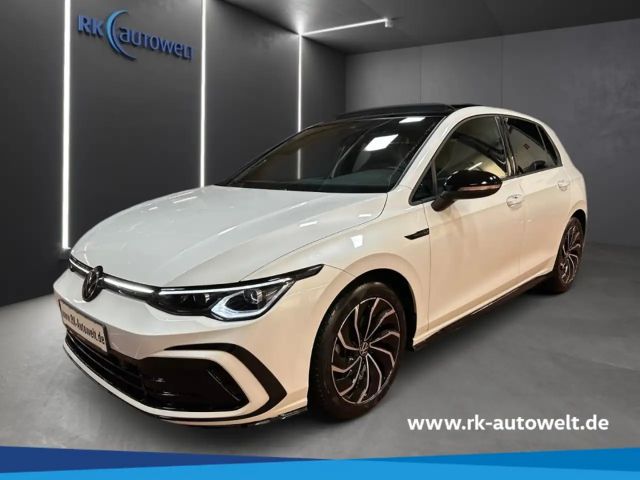 Volkswagen Golf VIII R-Line 1.5 TSI LED Navi Panorama Sitzheizung 2022 Benzine