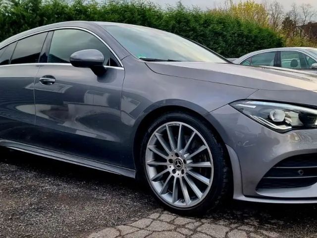 Mercedes-Benz CLA 220