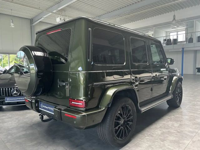 Mercedes-Benz G 500