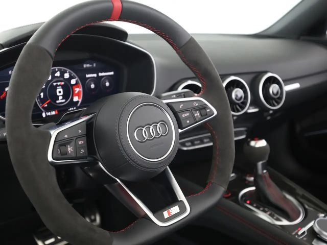 Audi TTS