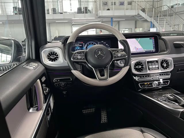 Mercedes-Benz G 500