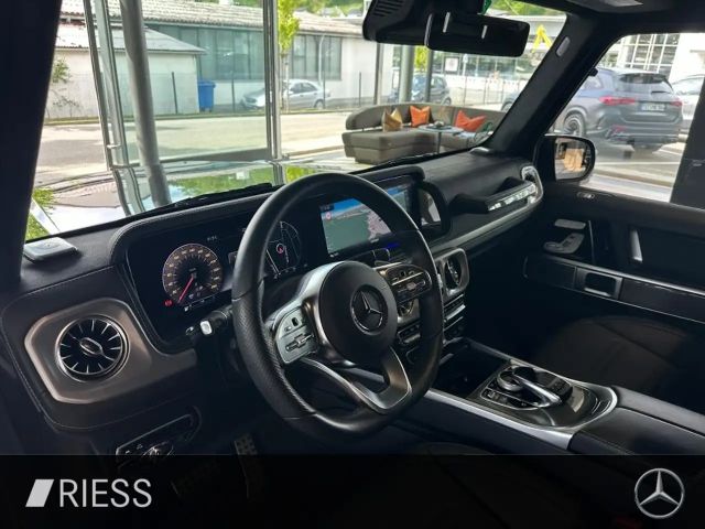 Mercedes-Benz G 500