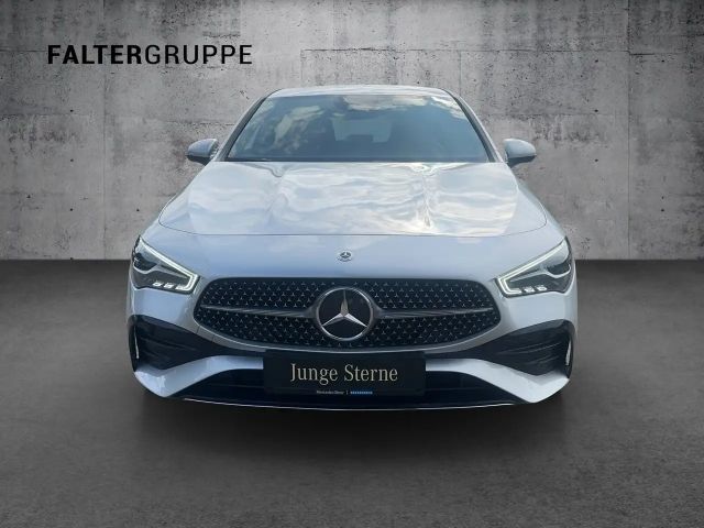 Mercedes-Benz CLA 220