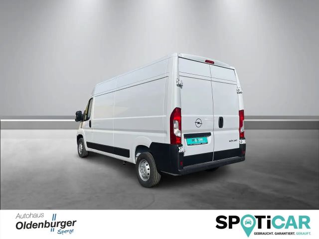 Opel Movano