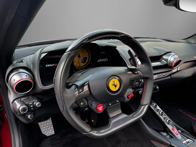 Ferrari 812