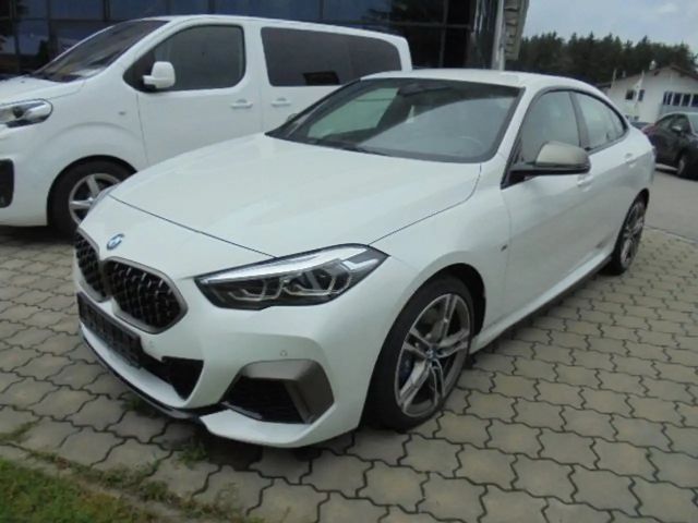 BMW 235 2022 Benzine