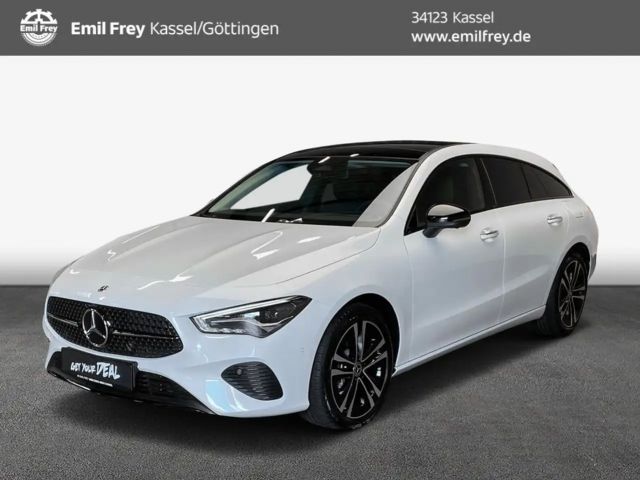 Mercedes-Benz CLA 200 2024 Benzine