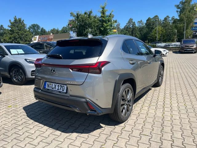 Lexus UX 300e