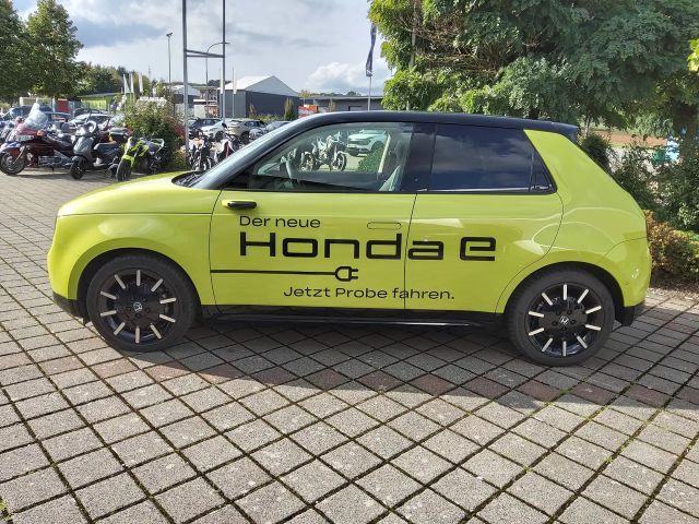 Honda e