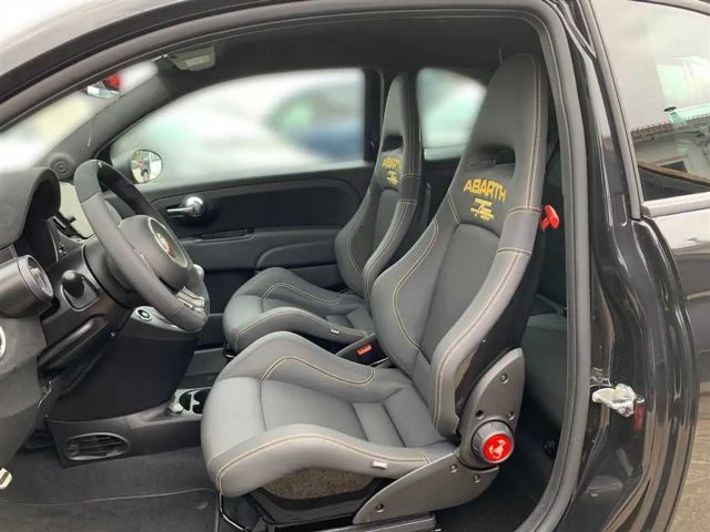 Abarth 695