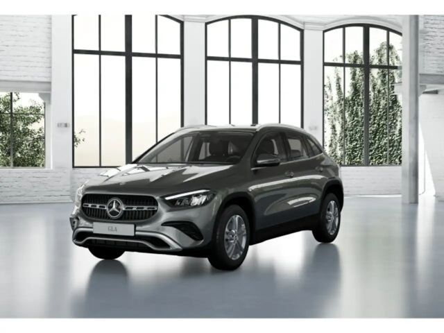 Mercedes-Benz GLA 180 2023 Diesel