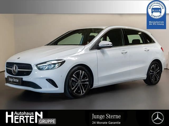 Mercedes-Benz B 200 2023 Benzine