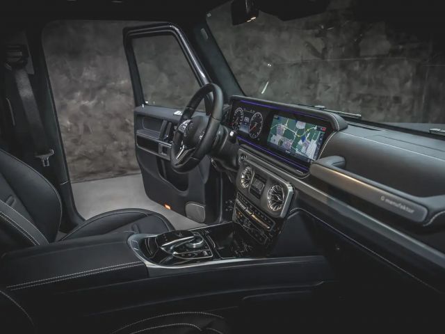 Mercedes-Benz G 500