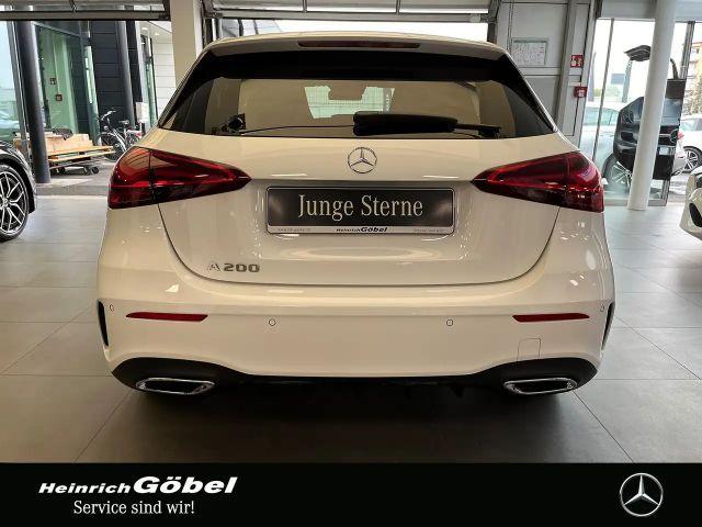 Mercedes-Benz A 200