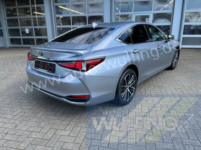 Lexus ES 300