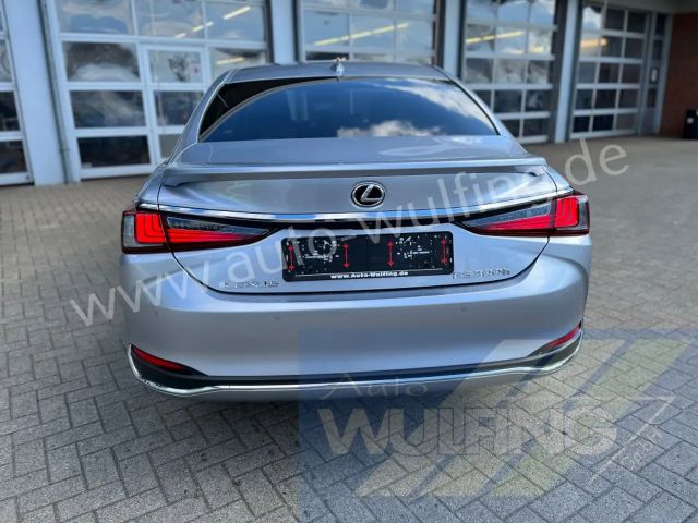 Lexus ES 300