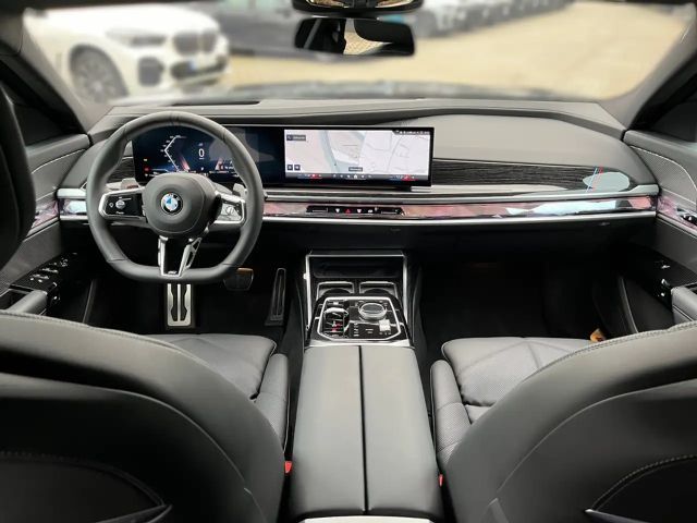 BMW 740