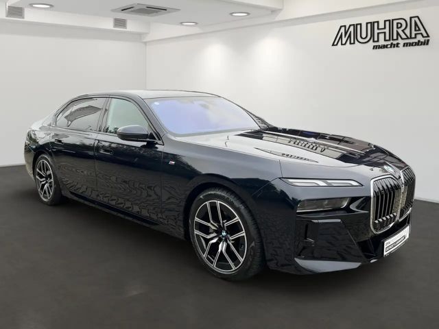 BMW 740