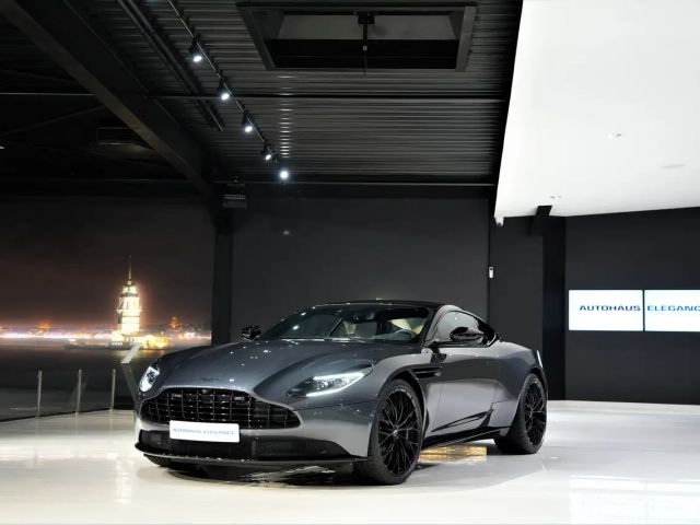 Aston Martin DB11 2024 Benzine