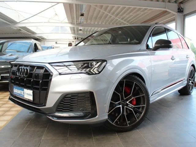 Audi SQ7 2021 Benzine