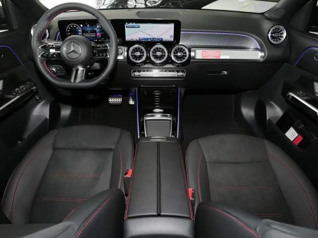 Mercedes-Benz GLB 220