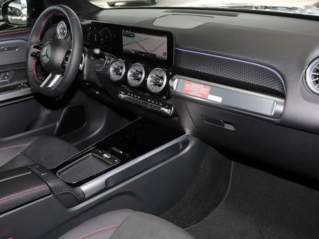 Mercedes-Benz GLB 220